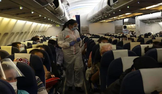 Con medidas preventivas contra la COVID-19  y en un vuelo de la aerolínea estatal, Conviasa garantizó el retorno de este grupo de personas. Foto: Cancillería de Venezuela