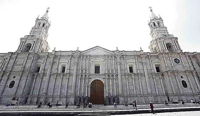Misas del Domingo de Ramos y Martes Santo se ofrecerán en la catedral de Arequipa. Foto: La República