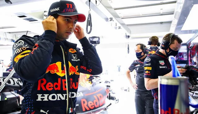'Checo' Pérez debutó con la escudería Red Bull en en la Fórmula 1. Foto: Twitter