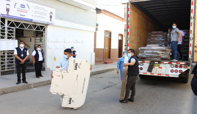 Llega material electoral a Piura. Foto: La República