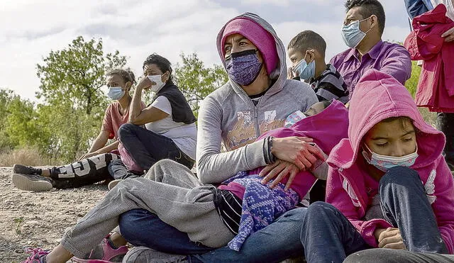 Dolor. La frontera entre México y Estados Unidos es un camino peligroso y lleno de escenas trágicas protagonizadas por los que huyen de sus países. Foto: AFP