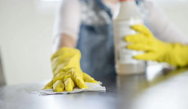 Los CDC indican que solo basta con jabón y detergente para evitar contagios por superficies. Foto: Loma Linda University Health