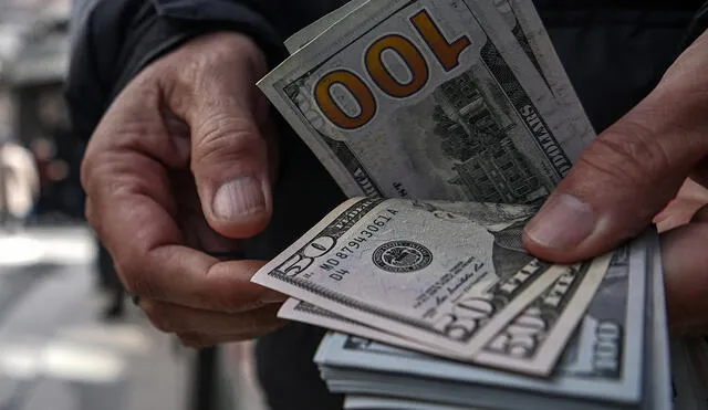 El índice del dólar bajó un 0,146% a 92,427 en las operaciones de la tarde. Foto: AFP
