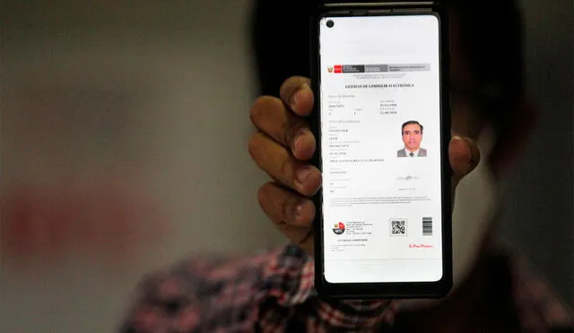 La nueva licencia de conducir electrónica puede tramitarse de forma virtual. Foto: Andina
