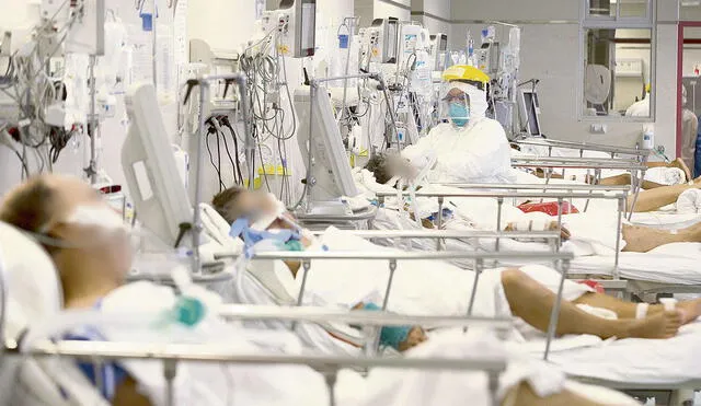 Sistema hospitalario se halla colapsado en Lima y Callao. Foto: John Reyes/La República