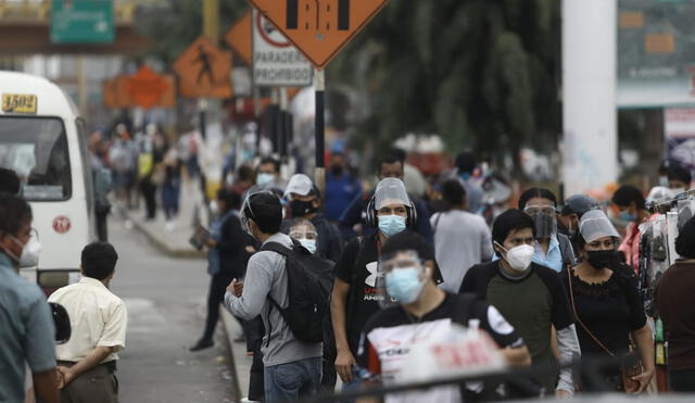 Seis gremios de transporte de Lima y Callao acataron esta medida ante la nula respuesta del Gobierno. Foto: Aldair Mejía / La República