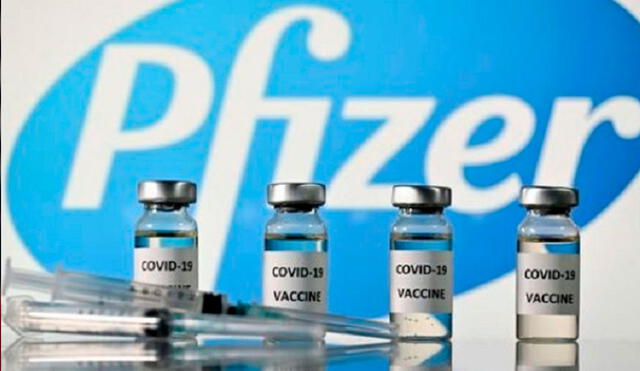 Esta vacuna se basa en una innovadora tecnología del ARN mensajero y fue la primera vacuna aprobada en el mundo occidental contra el COVID-19 a finales de 2020. Foto: AFP