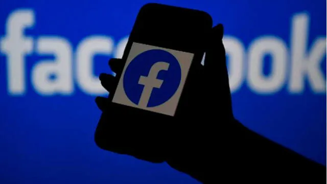 Los más de 50.000 empleados de Facebook llevan más de un año sin acudir a las oficinas y los primeros no regresarán hasta mayo. Foto: AFP