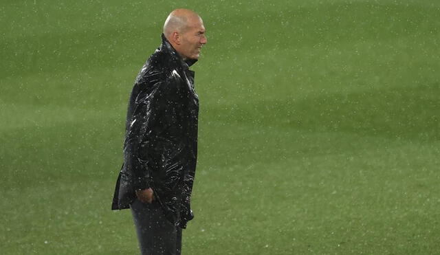 Zidane ganó su tercer clásico seguido con el Real Madrid. Foto: EFE
