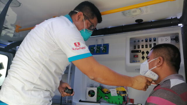 SAMU Piura desplegó seis ambulancias a los puntos de sufragio. Foto: Diresa