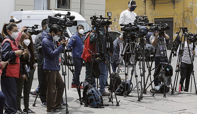 Necesaria aclaración. Tanto Castillo como Fujimori mantienen posturas cuestionables sobre la libertad de prensa y los medios. Foto: La República