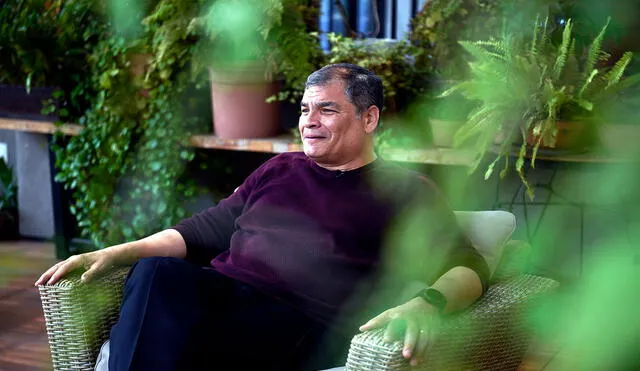 Rafael Correa dejó entrever que volvería a participar en la política en Ecuador. Foto: AFP