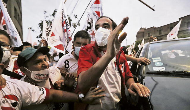 Marca distancia. Yonhy Lescano no avala a Keiko Fujimori ni a Pedro Castillo. Foto: Archivo La República