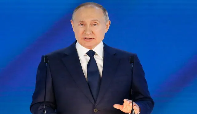 En su discurso sobre el estado de la nación ante la Asamblea Federal, el presidente Putin eludió mencionar el aumento de la presencia militar rusa en la frontera con Ucrania. Foto: AFP