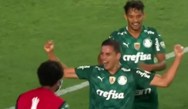 Renan anota el tercero de Palmeiras al último minuto. Foto: Fox Sports
