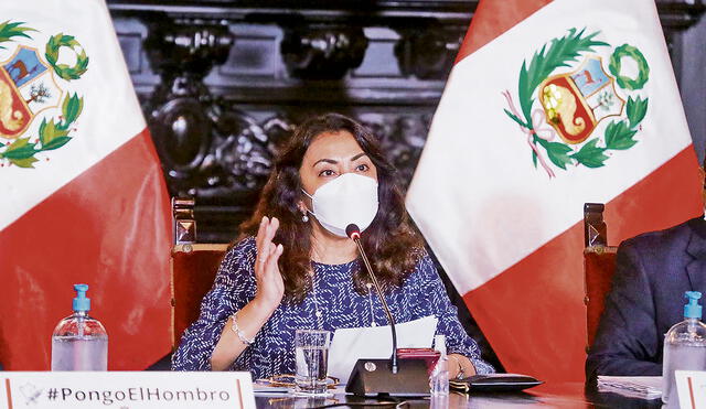 Premier. Violeta Bermúdez hizo los anuncios ayer desde la sala Túpac Amaru de Palacio de Gobierno. Foto: Andina