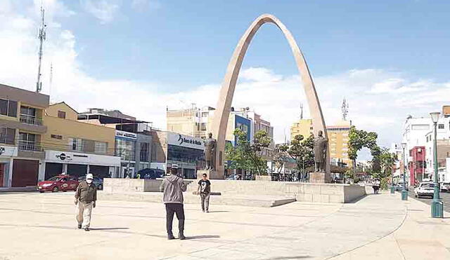 Vacío. Centro Histórico  de Tacna sin la afluencia de chilenos.