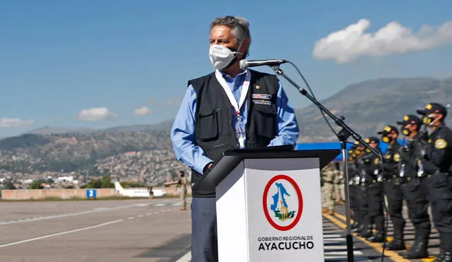 Francisco Sagasti entregó vacunas de AstraZeneca a las regiones de Ayacucho y Huancavelica. Foto: Presidencia Perú
