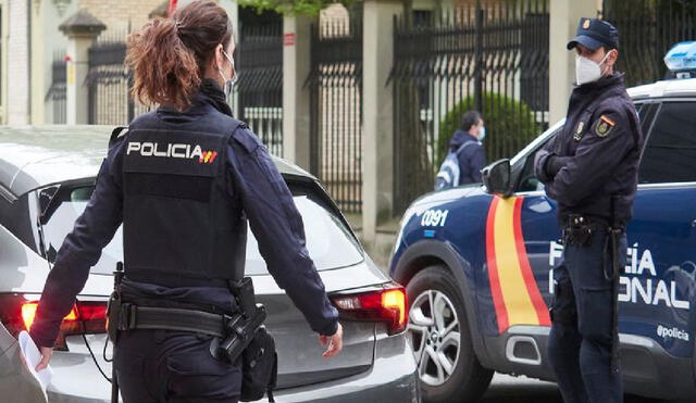 La Policía de España informó que el sujeto amenazó con contagiar a las personas que estaban cerca. Foto: Europa Press