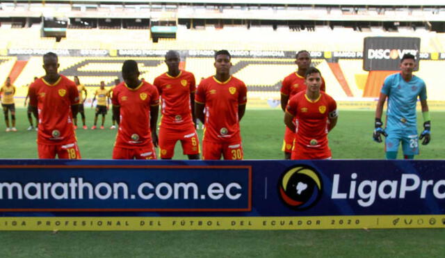 Aucas de Ecuador, el día que presentó solo siete futbolistas por un contagio masivo de COVID-19. El miércoles jugarán ante FBC Melgar por la Copa Sudamericana. Foto: Agencia API