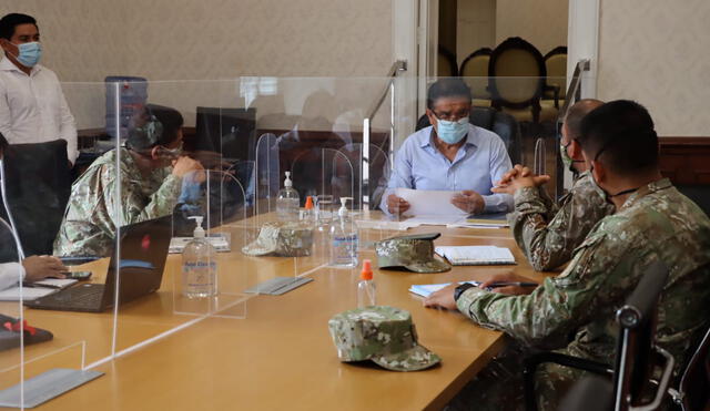 El gobernador Llempén se reunirá con altos mandos militares para abordar lucha anticovid. Foto: GRLL