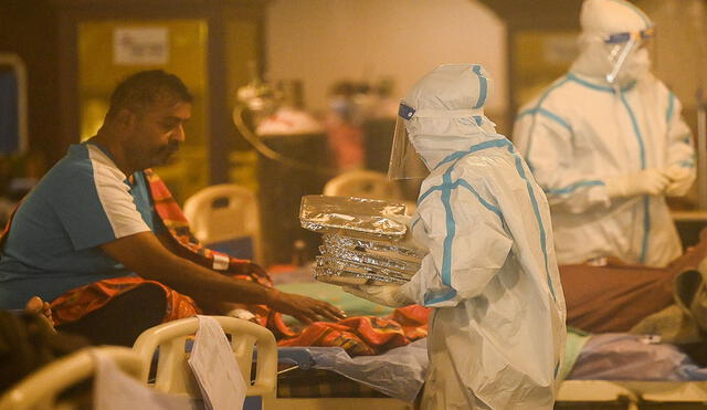 India padece su peor etapa de la pandemia de COVID-19 y varios analistas apuntan a la variante B.1.617 del coronavirus SARS-CoV-2. Foto: AFP