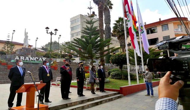 Ceremonia se realizó en la plaza Micaela Bastidas. Foto: Gore Apurímac