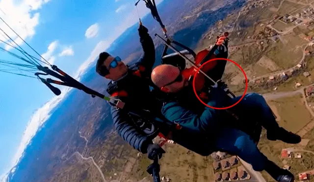 Fikret Eren realizó por primera vez un vuelo en parapente y lo ejecutó de una manera insólita. Foto: captura de YouTube / Caters Clips