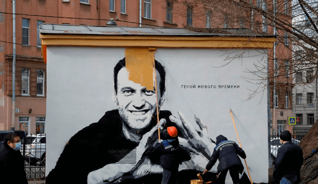 Ni Navalny ni nadie en su entorno duda de que el juez declarará extremistas a las organizaciones fundadas por el activista. Foto: EFE