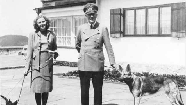 El 30 de abril de 1945 Eva Braun y Adolf Hitler se suicidaron después de matar con veneno a sus preciados perros.  Foto BBC.com