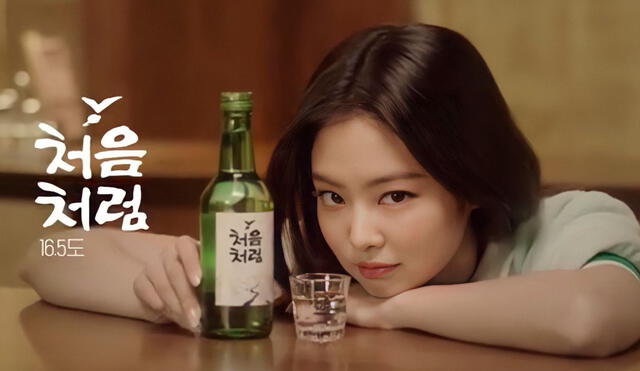 Jennie de BLACKPINK se convirtió en imagen de la bebida de soju más popular. Foto: First Soju