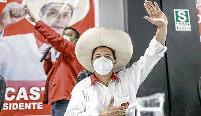 Hermetismo. Candidato de Perú Libre se mantiene en silencio. Irá esta mañana a Chota a reunirse con ronderos cajamarquinos. Foto: Aldair Mejía/La República