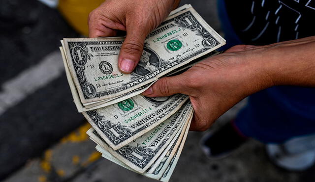 El dólar del Banco Central de Venezuela es el oficial en la nación petrolera, informado en respuesta al mercado paralelo de DolarToday y Monitor Dólar. Foto: AFP