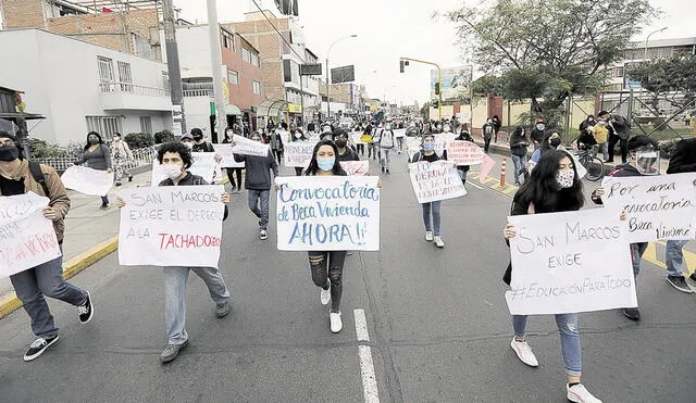 Polémica. Para el Congreso, esto ayuda a los estudiantes afectados por la actual pandemia. Foto: Jorge Cerdán / La República