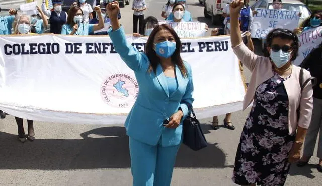 Liliana La Rosa Huertas pide un trato justo para personal. Foto: Arturo Gutarra