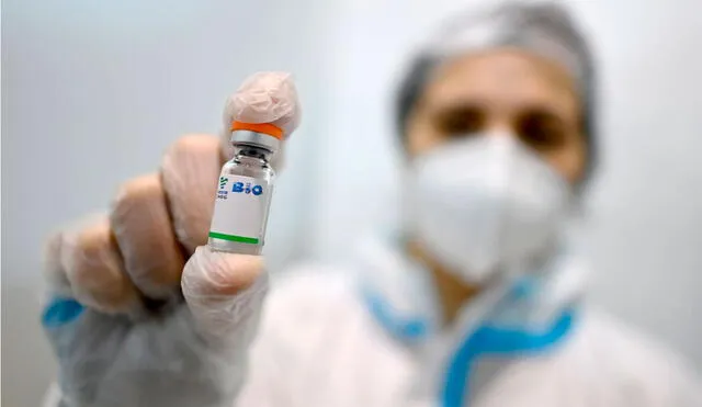 La vacuna de Sinopharm es usada en Perú y otros países del mundo. Foto: AFP