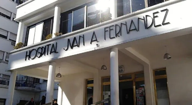 El Hospital Fernández amaneció con varias pintadas en contra de los médicos. Fuente: La Nación