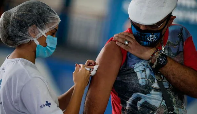 Brasil reporta 407.639 decesos desde que inició la pandemia de la COVID-19. Foto: EFE