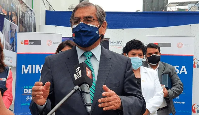 Ministro de Salud instó a la ciudadanía a vacunarse en fechas programadas. Foto: Maria Pia Ponce / URPI -LR