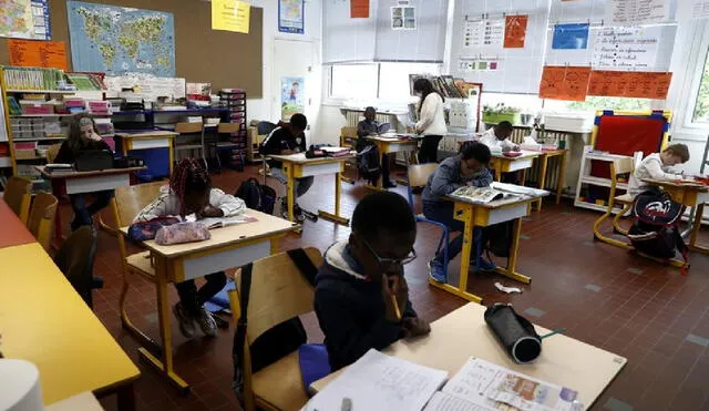 El ministro de Educación de Francia considera que el lenguaje inclusivo podría “afectar a la lectura en voz alta y a la pronunciación” de los infantes. Foto: EFE/referencial