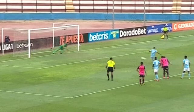 Christofer Gonzáles está asegurando el primer lugar de su grupo en la Liga 1. Foto: Gol Perú.