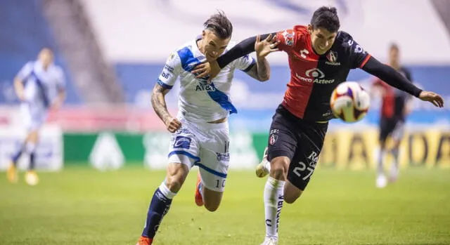 Puebla lleva siete victorias, siete empates y tres derrotas. Foto: EFE