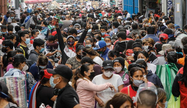 Pese al descenso de cifras, autoridades pidieron a la población seguir cuidándose del contagio. Foto: La República