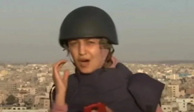 Sayed tenía dificultades para informar o transmitir una oración cuando vio cómo impactaba el misil sobre la torre. Foto: captura video/Al-Jazeera