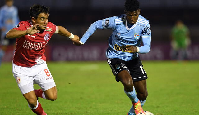 Los rimenses nunca le han podido ganar a un rival uruguayo por la Copa Libertadores. Foto: AFP