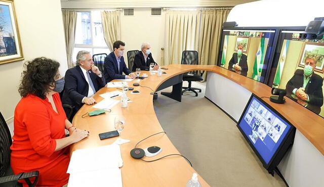El mandatario argentino se reunió de manera virtual con los gobernadores para tomar la decisión. Foto: Presidencia Argentina.