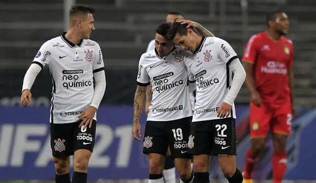 Sport Huancayo y Corinthians se miden por la Copa Sudamericana 2021. Foto: AFP