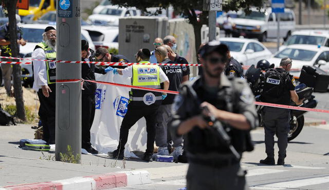 A través de las redes sociales, se publicaron varias imágenes del ataque en Jerusalén. Foto: AFP