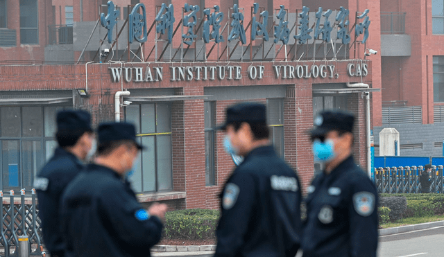 China ha negado repetidamente que el virus se haya escapado de uno de sus laboratorios. Foto: AFP