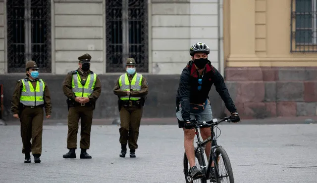 El carnet digital de vacunación entrará en vigencia el próximo miércoles y permitirá un mayor desplazamiento a las personas que cuenten con las dos dosis de la vacuna contra la COVID-19. Foto: DPA